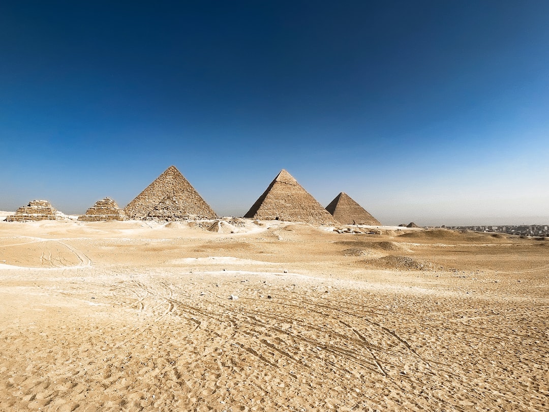 Egypt in October: Perfect Temperature Window, Abu Simbel Alignment, Season Reopens