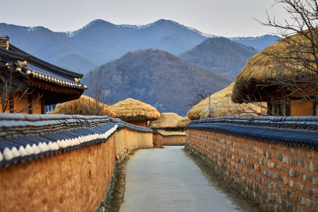 South Korea in September: Summer Ends, Chuseok Arrives, Foliage Begins