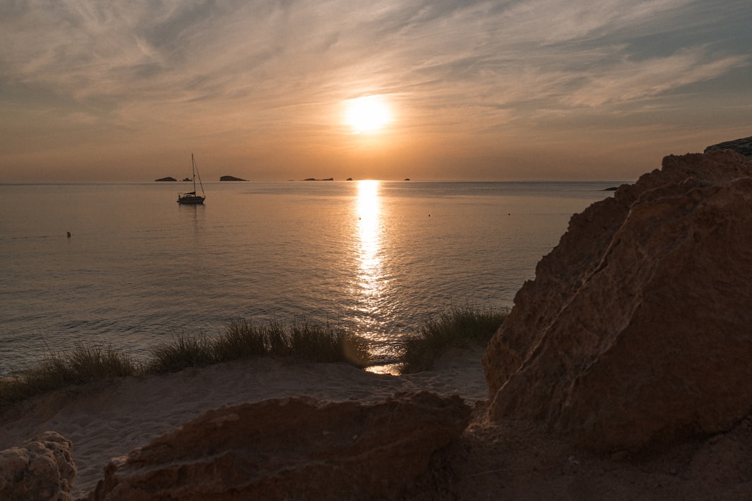 Spain in August: Maximum Summer, La Tomatina, and the Smartest Alternatives